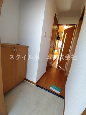 【玄関】 | ウイング天伯　B棟 | 別部屋写真です。