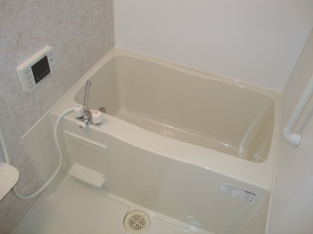 ＡＶＡＮＴＩ　ＨＩＬＬＳ　～アヴァンティ　ヒルズ～の浴室|バス