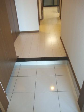 ＡＶＡＮＴＩ　ＨＩＬＬＳ　～アヴァンティ　ヒルズ～の玄関|玄関