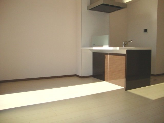 ＡＶＡＮＴＩ　ＨＩＬＬＳ　～アヴァンティ　ヒルズ～の居間・リビング|リビング