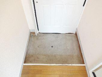 コスモコーポの玄関|ゆったりとした玄関です