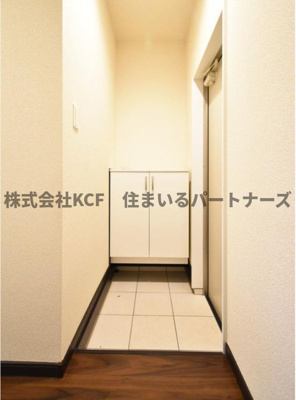 【玄関】 | MIRAIE久高前 | 収納もある玄関です