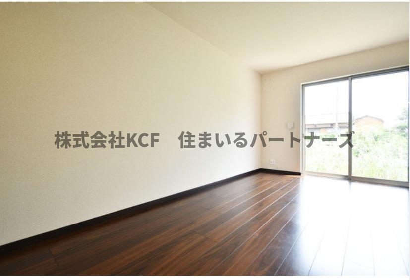 MIRAIE久高前の洋室|落ち着いた色調の洋室です