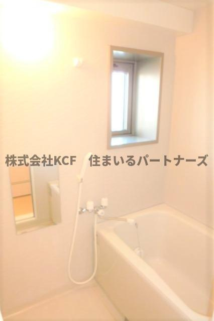 エクセレント東町の浴室|ゆったり過ごせるお風呂です