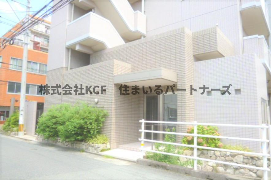 エクセレント東町のエントランス