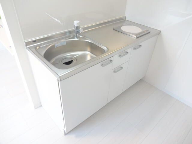 Ｖ－ｒｏｏｍ２（ブイルームツー）のキッチン