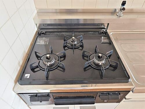 ライオンズマンション八事ガーデン壱番館の設備|3口ガスコンロ