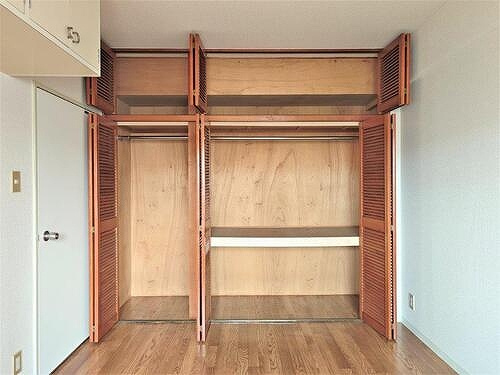 ライオンズマンション八事ガーデン壱番館の収納|洋室5.9畳の物入