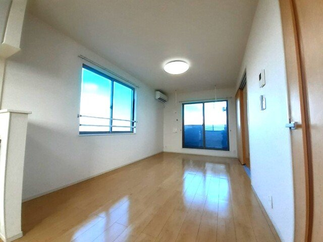 アイリス　レジデンスⅡの居間・リビング