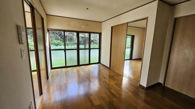 【居間・リビング】 | 今泉3丁目貸家