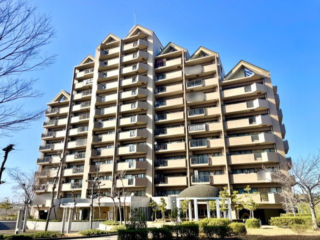 香久山パークスクエアN棟の外観|住友不動産旧分譲　N棟（ノースリッジ）