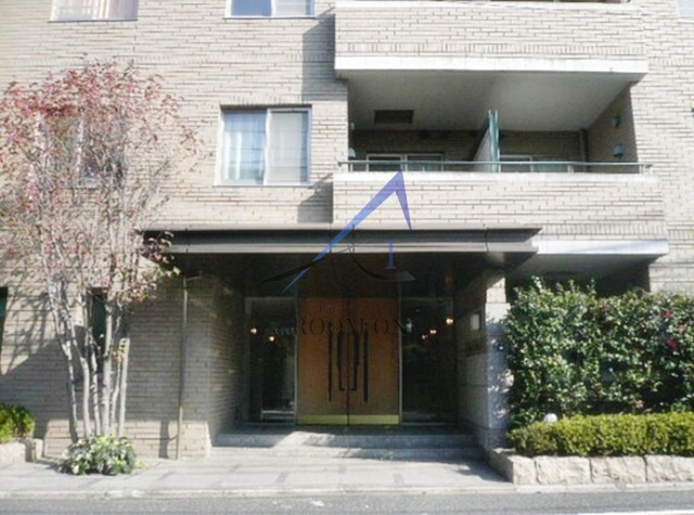 ＬＡＮＡＩ ＣＬＡＳＳＩＣＯのエントランス|エントランスです。