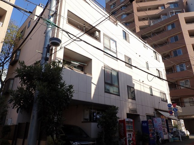 グローサリー本駒込の外観