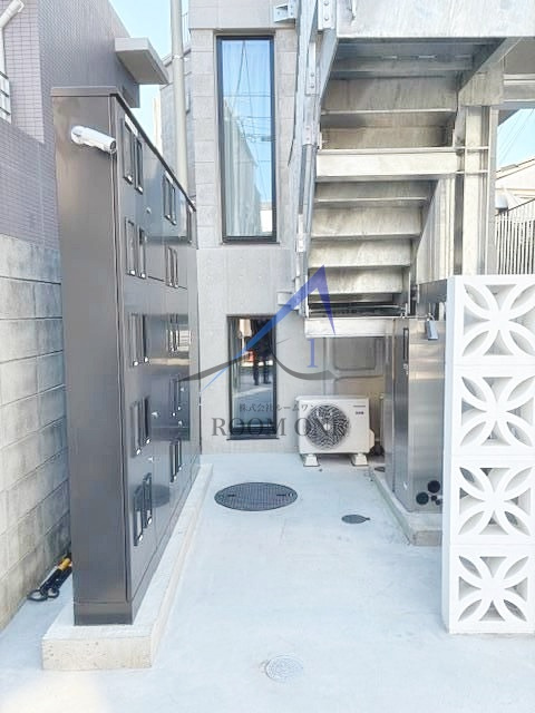 ＩＮＯＶＥ二子新地のエントランス|エントランスです。