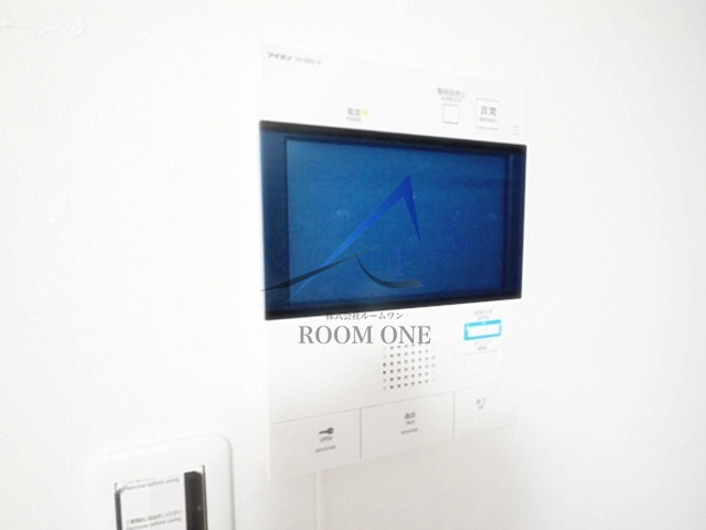 SQUARE CITY YOKOHAMA TSURUMIのセキュリティ|モニター付きインターホンです。