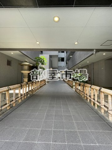 ラ・フォレ根岸のエントランス