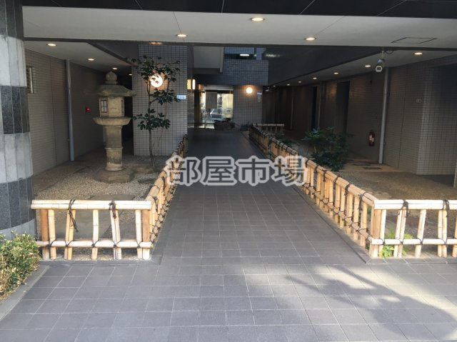 ラ・フォレ根岸のエントランス