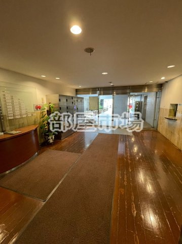 ラ・フォレ根岸のロビー