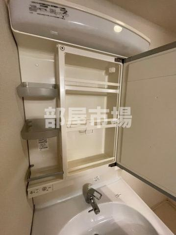 ラ・フォレ根岸の洗面所