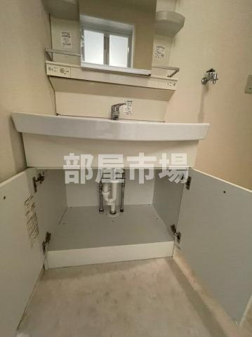 ラ・フォレ根岸の洗面所