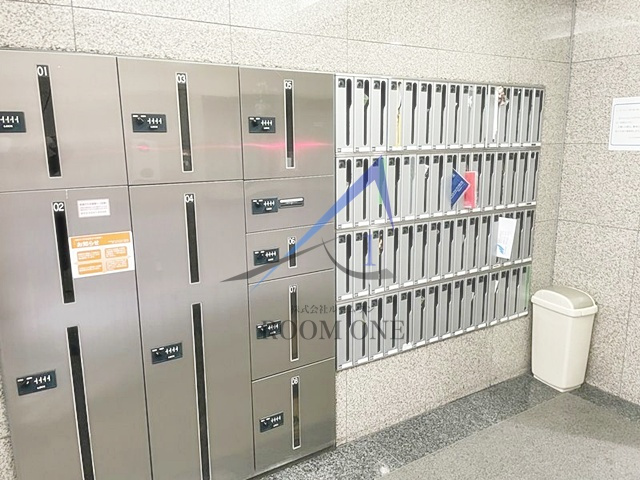 ヴェルト目黒西のその他共用部分|宅配ボックス、集合ポストです。