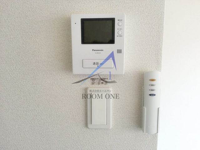 ナミキハウスセカンドのセキュリティ|モニター付きインターホンです。