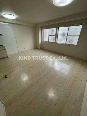 ハイマウントビルの居間・リビング|おしゃれなリビングです