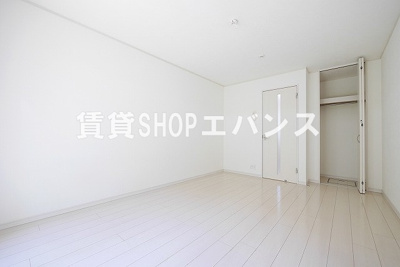 【寝室】 | プリモフィオーレ | ゆったりとした居間です