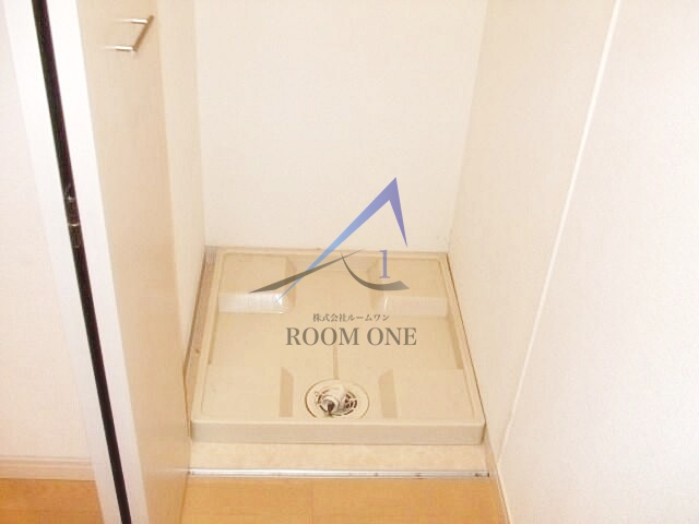 プラッサ西参道の設備|洗濯機置き場です。