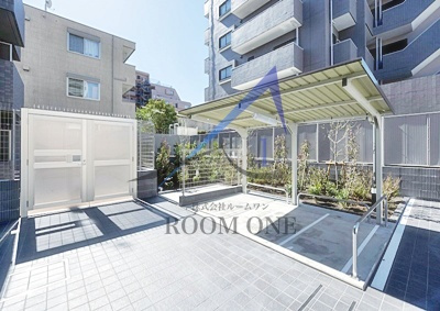 ルーブル志村坂上