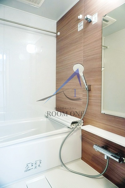 ルーブル志村坂上の浴室|お風呂です。