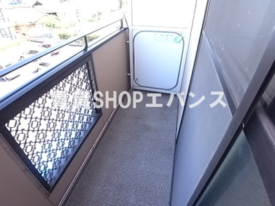 【バルコニー】 | ボアクレールB | 落ち着いた時間を過ごせるバルコニーです