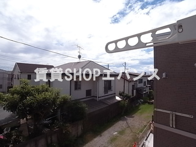 【バルコニー】 | リーセント・メゾンS | 陽当たり良好なバルコニーです