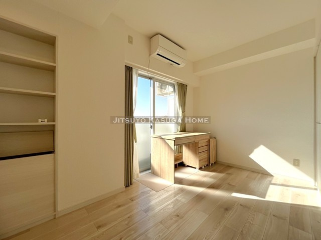 ※デスクは付帯ございません。