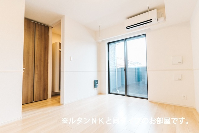 ヤングウッズ柏の葉Ⅱの居間・リビング