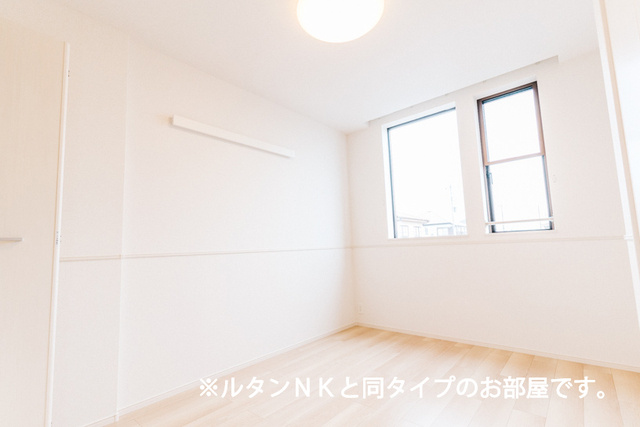 ヤングウッズ柏の葉Ⅱの洋室