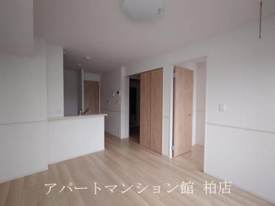 【居間・リビング】 | ヤングウッズ柏の葉Ⅱ