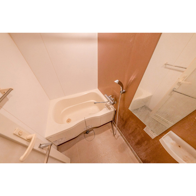 アーデン堺筋本町の浴室|ゆったり過ごせるお風呂です