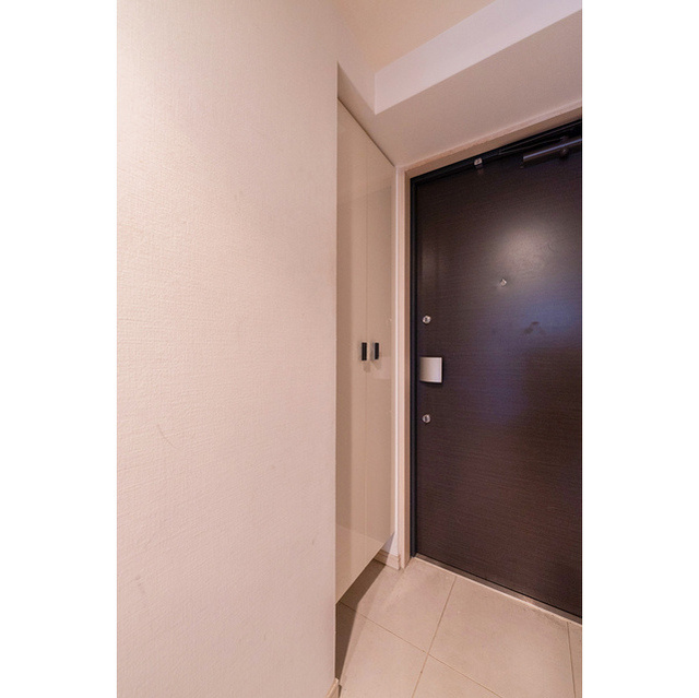 アーデン堺筋本町の玄関|きれいな玄関です