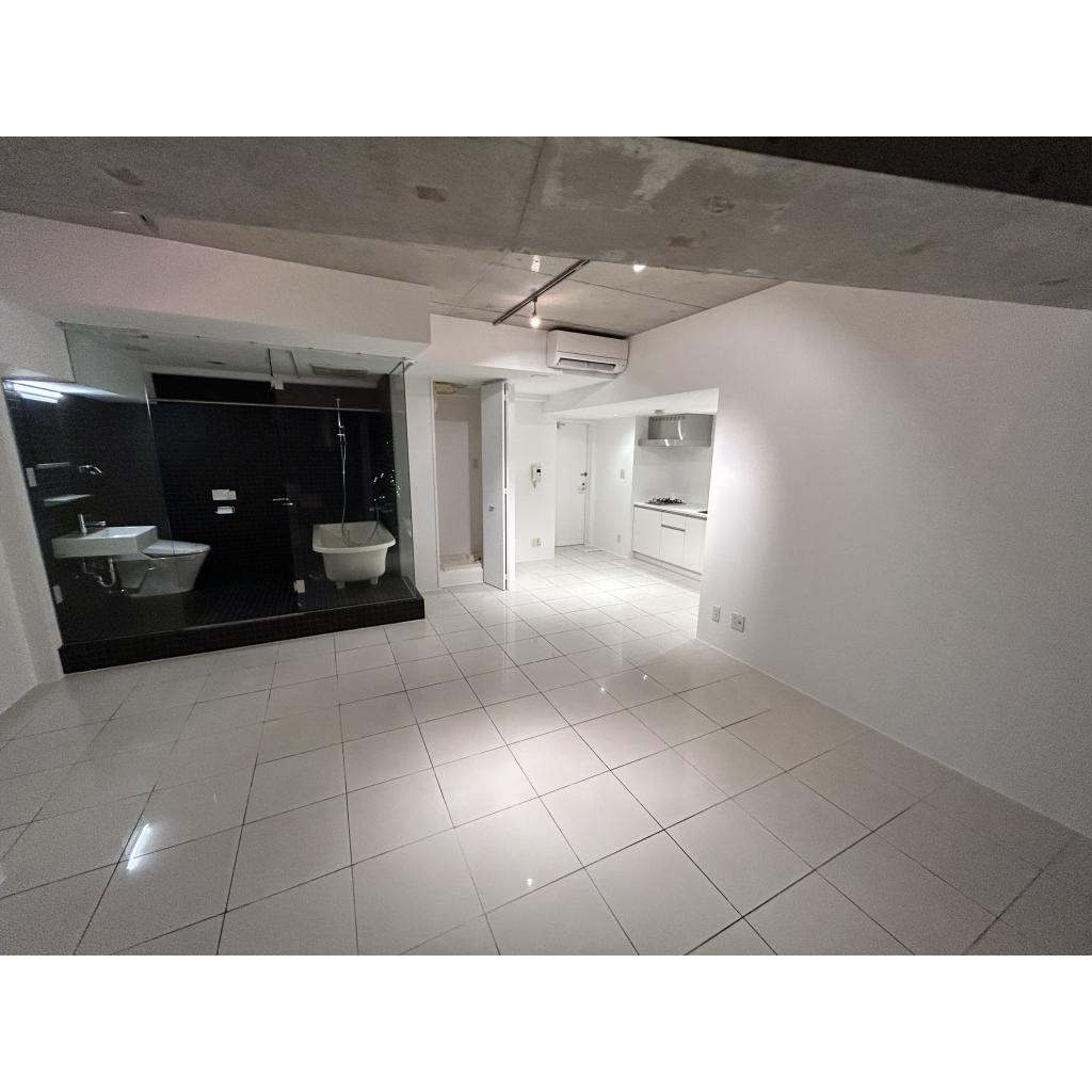 是空ＮＡＮＢＡⅡの居間・リビング|おしゃれな居間です