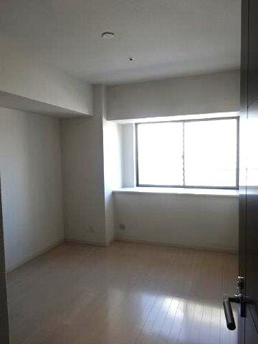 ライオンズマンション大阪スカイタワーの洋室|洋室約６．３畳　※前回募集時／２０２２年３月の写真