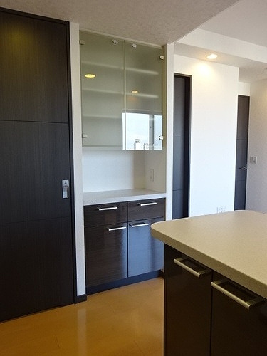 エルザグレース堀江タワーの設備|食器棚　※前回募集時／２０２２年８月の写真