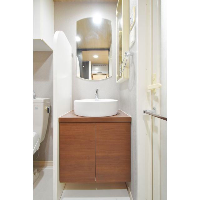 アーデン堺筋本町の洗面所|使いやすい洗面所です