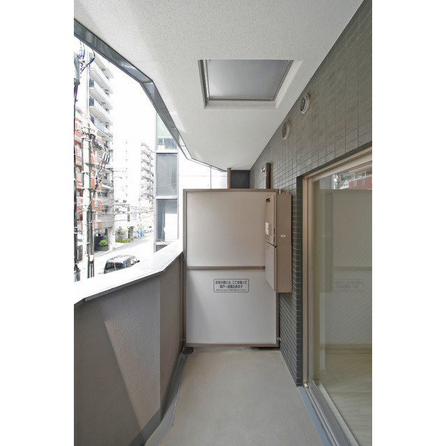 アーデン堺筋本町のバルコニー|広々としたバルコニーです