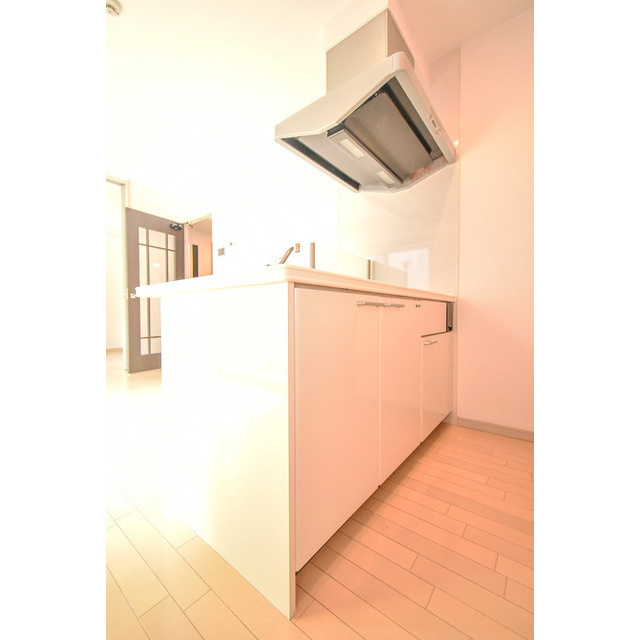 インボイス難波南レジデンスのキッチン|お料理しやすいキッチンです