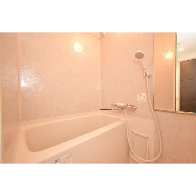 インボイス難波南レジデンスの浴室|日々の暮らしに欠かせないお風呂です