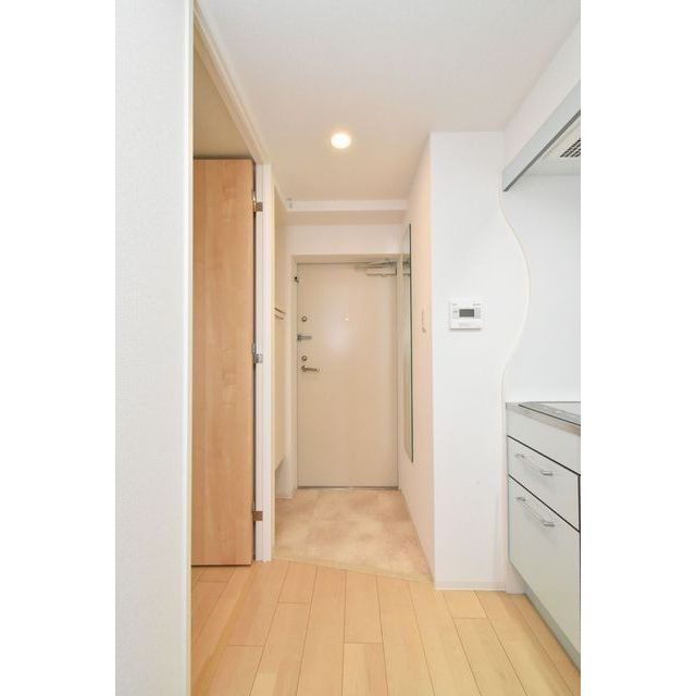 SERENiTE本町refletの玄関|ゆったりとした玄関です