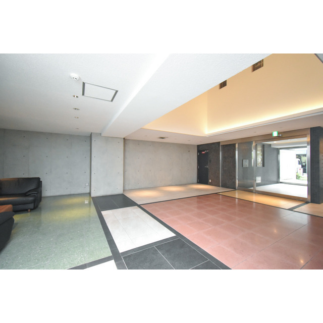 アーデン土佐堀の居間・リビング|ゆったりとした居間です