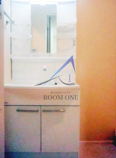 メゾンヒロの洗面所|独立洗面台です。