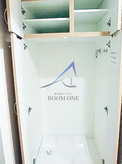 ルーブル板橋区役所前の設備|洗濯機置き場です。